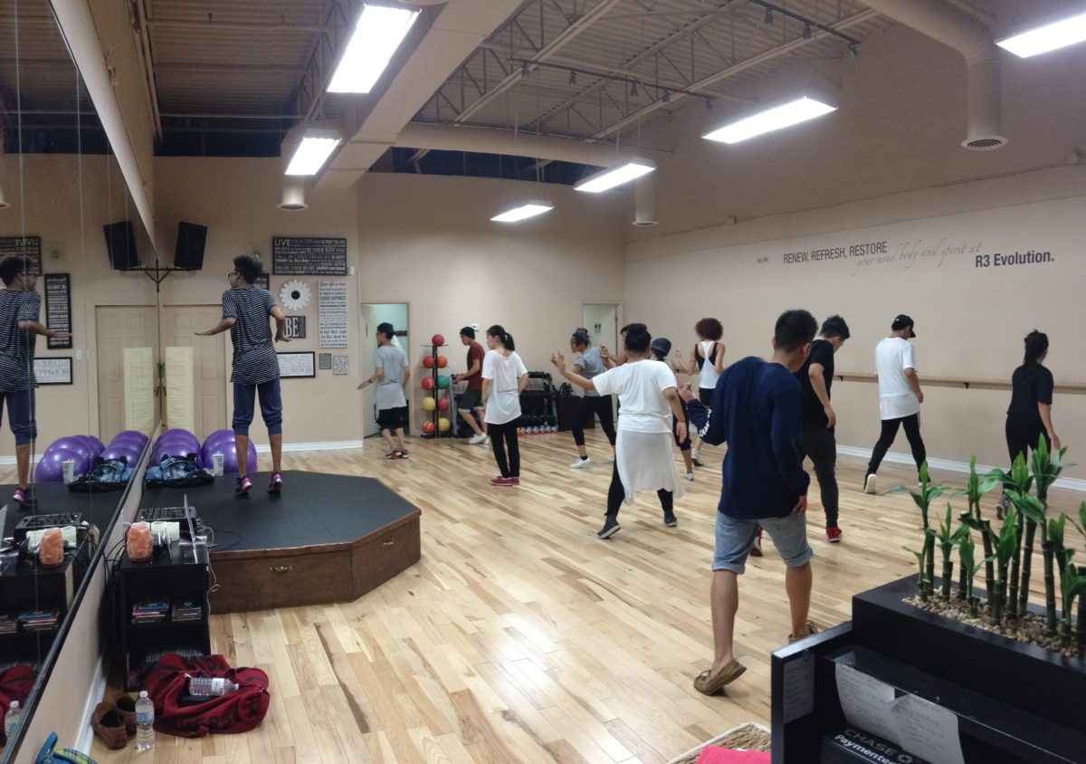 Urban-Expresssion Dance Class